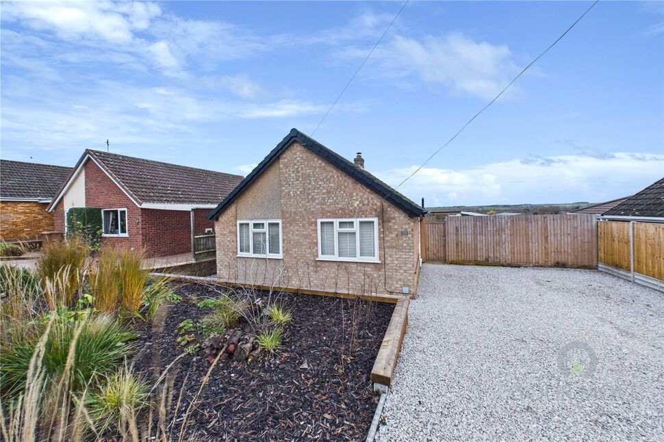 Main image of 2 bedroom Detached Bungalow for sale, Dowthorpe Hill, Earls Barton, Northampton, NN6