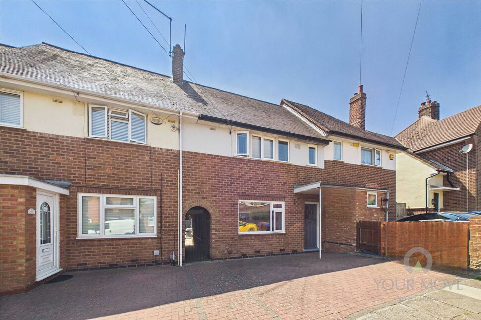 3 bedroom Mid Terrace House for sale