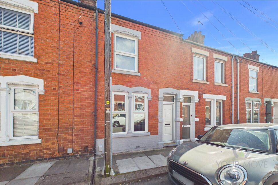 3 bedroom Mid Terrace House for sale