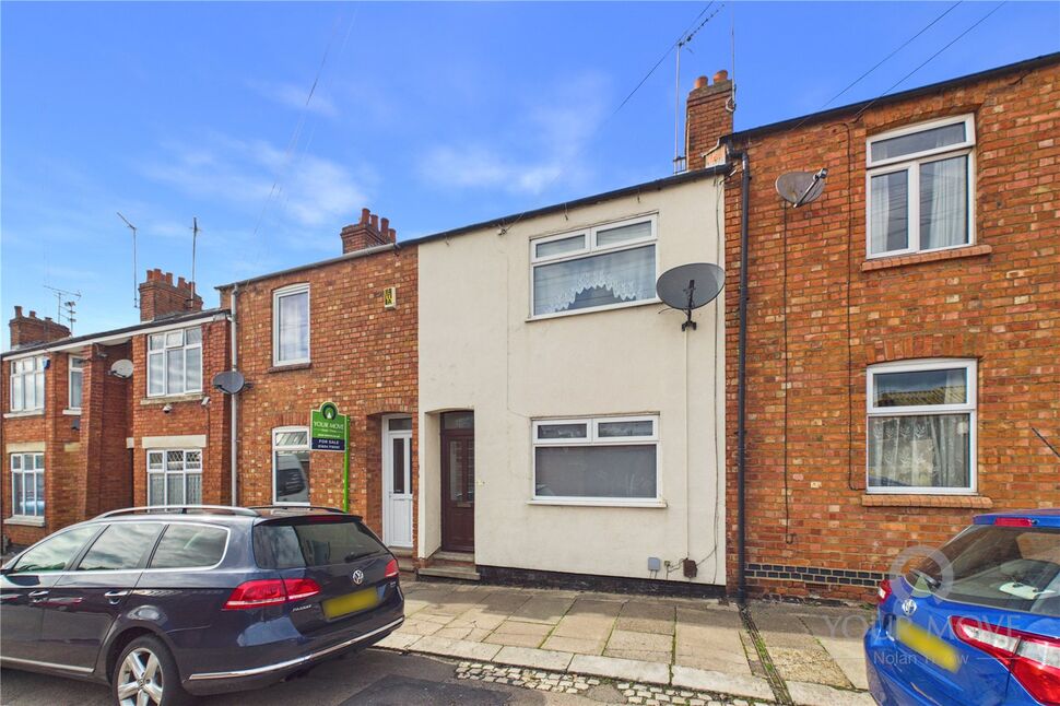 2 bedroom Mid Terrace House for sale