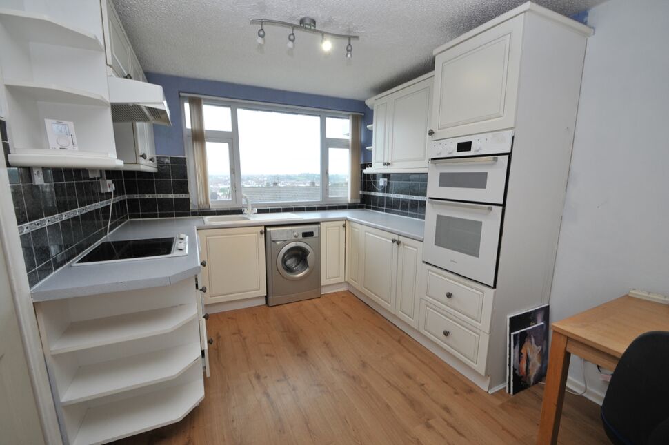 Kitchen / Breakfast Room