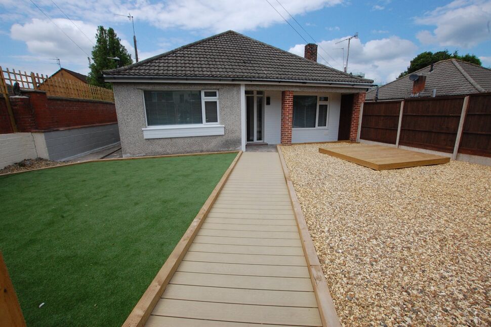 Main image of 3 bedroom Detached Bungalow to rent, Thicket Avenue, Fishponds, Bristol, BS16