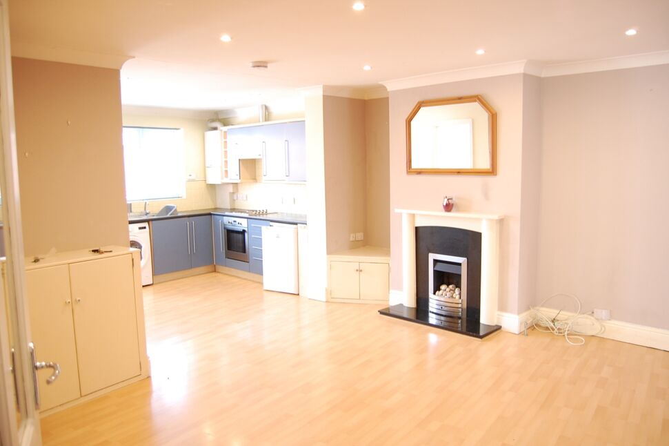 Lounge / Dining Room