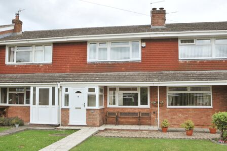 Rowan Walk, 3 bedroom Mid Terrace House to rent, &pound;1,450 pcm