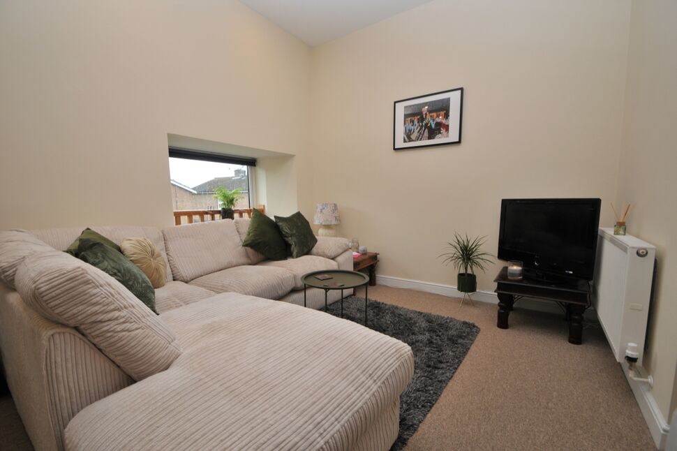 Lounge / Kitchen