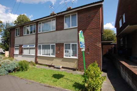 Chelsea Close, 2 bedroom  Flat to rent, £1,100 pcm
