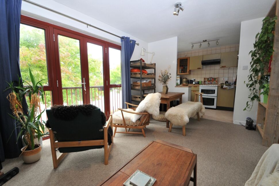 Lounge / Dining Room