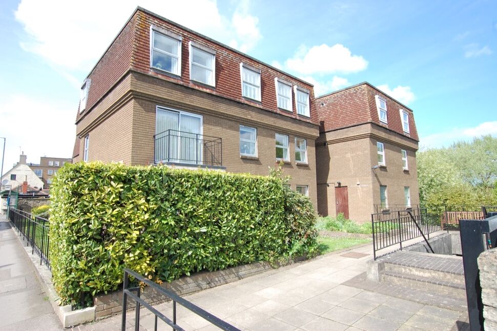 Main image of 2 bedroom Flat to rent, Temple Street, Keynsham, Bristol, BS31
