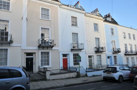 Southleigh Road, 1 bedroom  Flat to rent, £1,100 pcm
