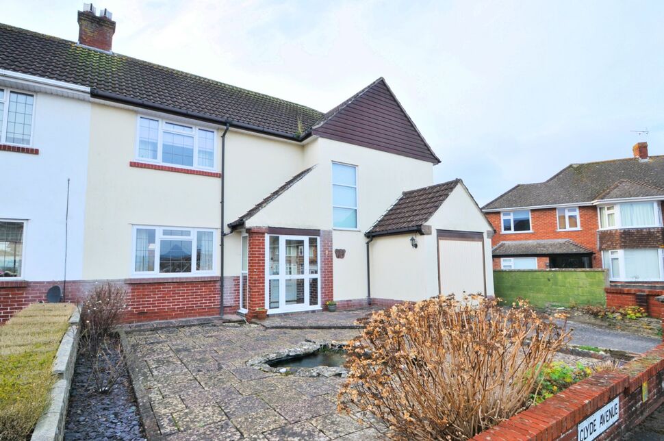 Clyde deals court andover