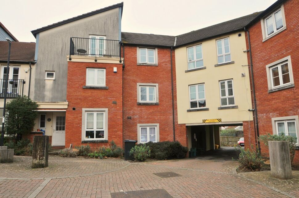 Main image of 2 bedroom  Flat for sale, Bartholomews Square, Horfield, Bristol, BS7