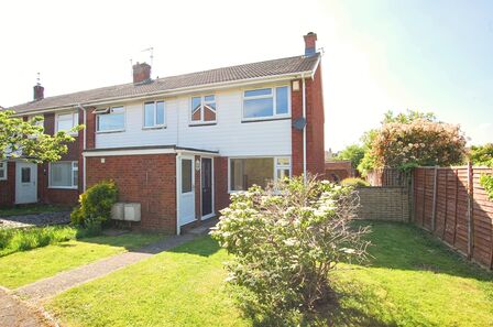 Firs Court, 3 bedroom End Terrace House for sale, £335,000