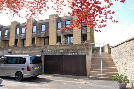 Old Vicarage Green, 3 bedroom End Terrace House for sale, £378,000