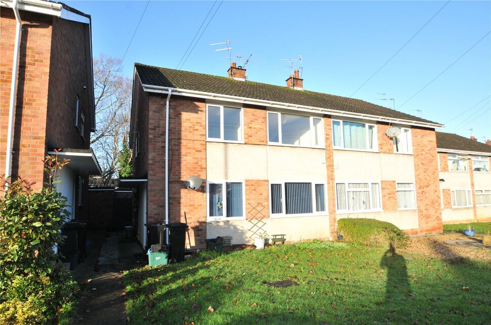 Main image of 2 bedroom Flat for sale, Gainsborough Road, Keynsham, Somerset, BS31