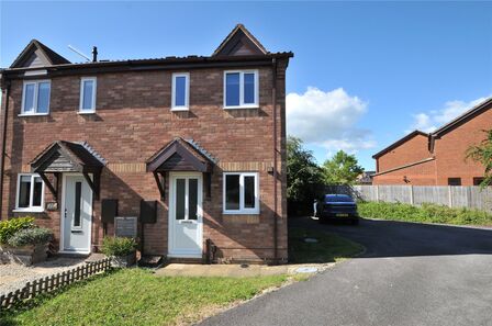 1 bedroom Semi Detached House for sale