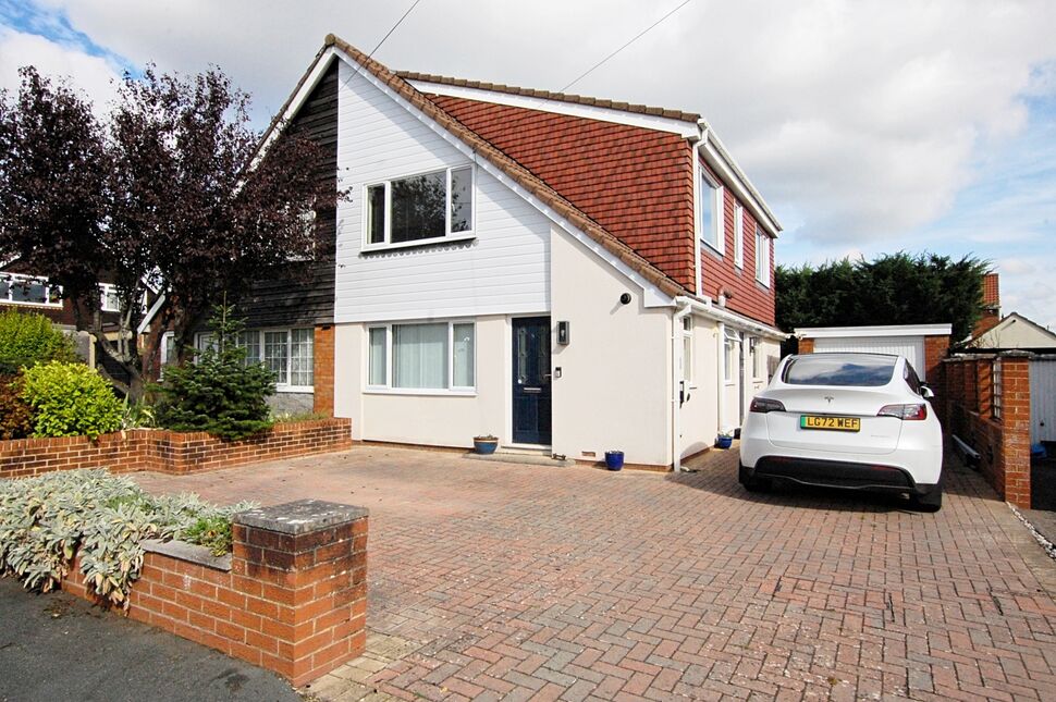 4 bedroom Semi Detached House for sale