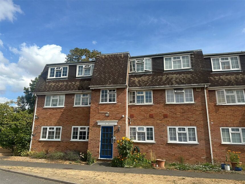 Main image of 2 bedroom Flat to rent, London Road, Langley, Slough, SL3