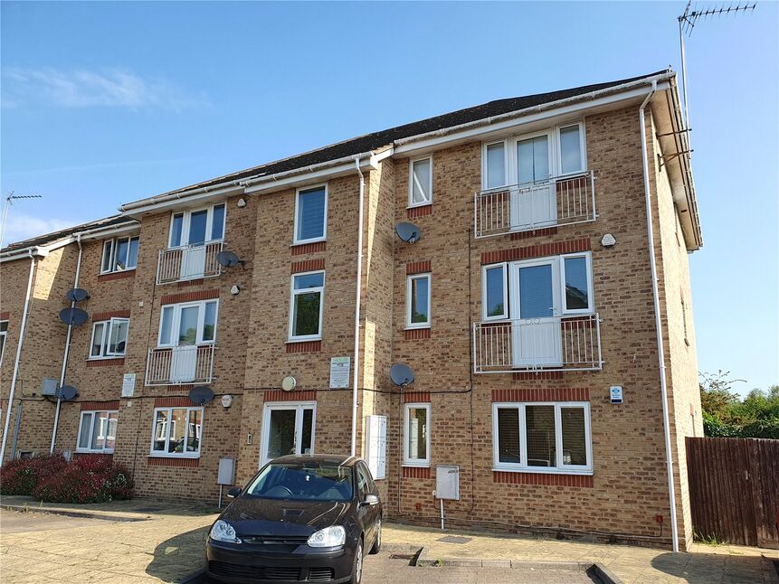 Main image of 2 bedroom Flat to rent, Tyndale Mews, Slough, Berkshire, SL1