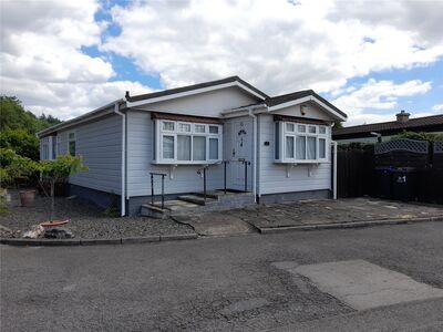 Blenheim Close, 2 bedroom Detached Property for sale, £220,000