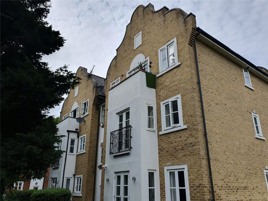 Main image of 2 bedroom Flat to rent, Upton Park, Slough, Berkshire, SL1