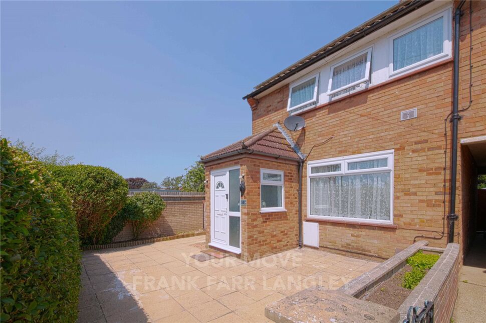 Main image of 4 bedroom End Terrace House to rent, Gosling Road, Slough, Berkshire, SL3