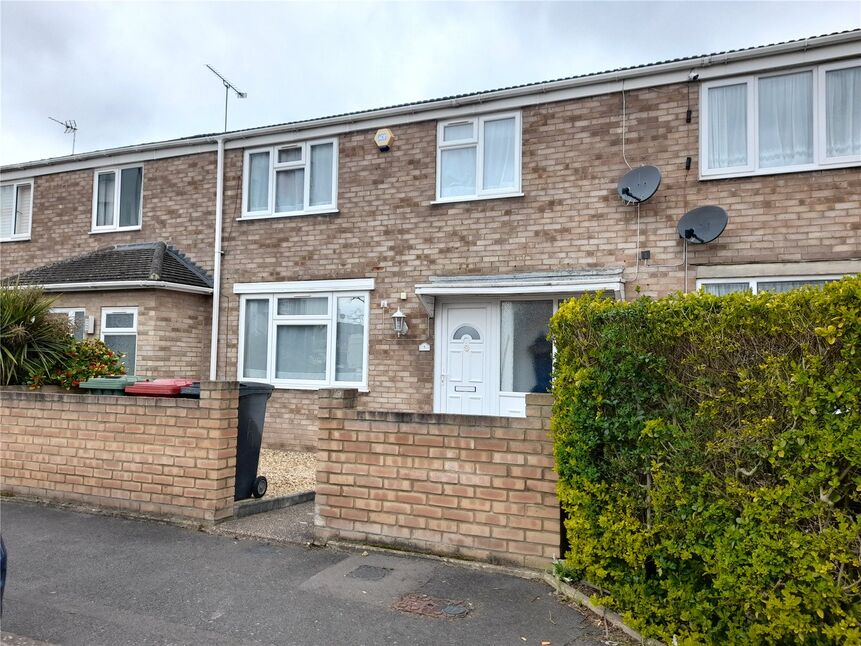 Main image of 3 bedroom Mid Terrace House to rent, High Street, Langley, Berkshire, SL3