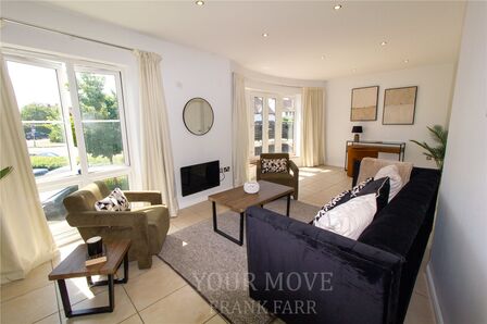 3 bedroom Flat for sale