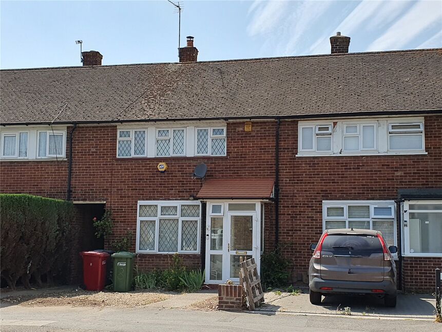 3 bedroom Mid Terrace House for sale