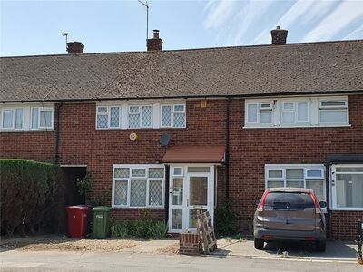 3 bedroom Mid Terrace House for sale