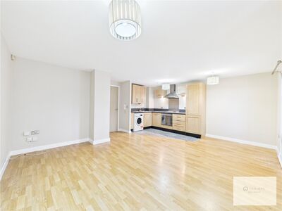 Baltic Quay, 2 bedroom Flat to rent, &pound;1,000 pcm
