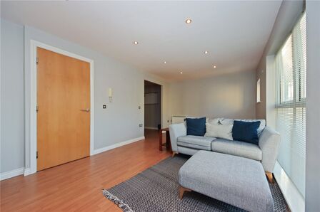 2 bedroom  Flat to rent