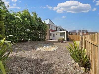 3 bedroom End Terrace House for sale