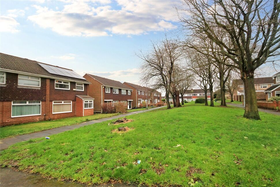3 bedroom Semi Detached House for sale, Planesway, Whitehills, NE10 £