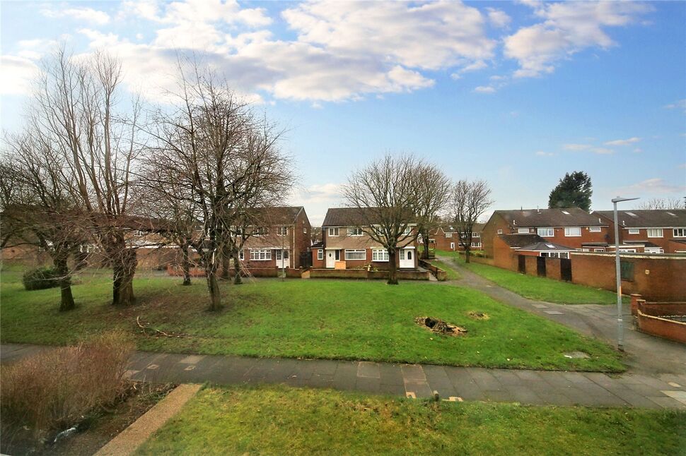 3 bedroom Semi Detached House for sale, Planesway, Whitehills, NE10 £