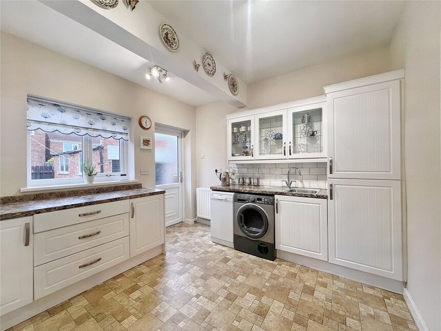 2 bedroom Semi Detached Bungalow for sale, Pinewood Gardens, Lobley