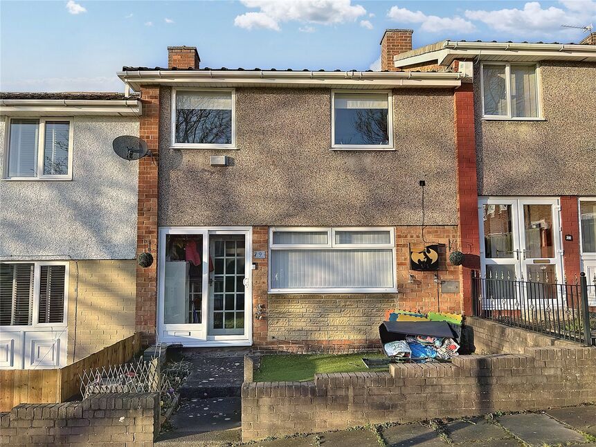 3 bedroom Mid Terrace House to rent, Harraby Gardens, Low Fell, NE9 £800 pcm