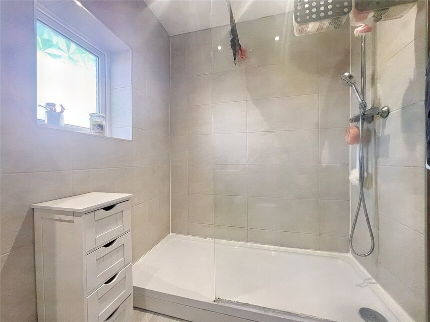 3 bedroom Mid Terrace House to rent, Harraby Gardens, Low Fell, NE9 £800 pcm