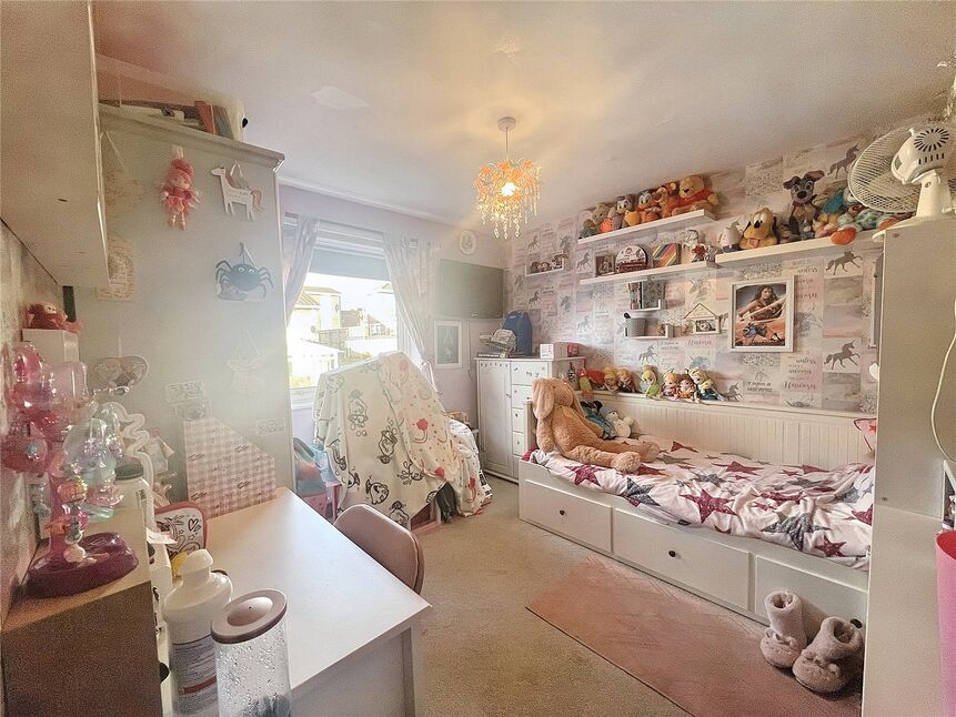 3 bedroom Mid Terrace House to rent, Harraby Gardens, Low Fell, NE9 £800 pcm