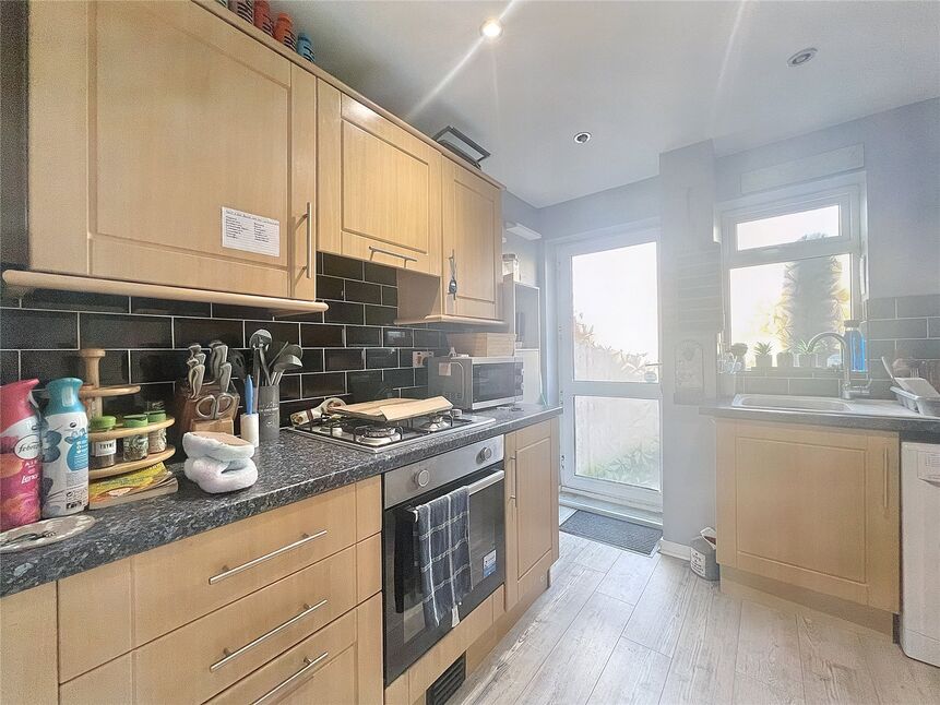 3 bedroom Mid Terrace House to rent, Harraby Gardens, Low Fell, NE9 £