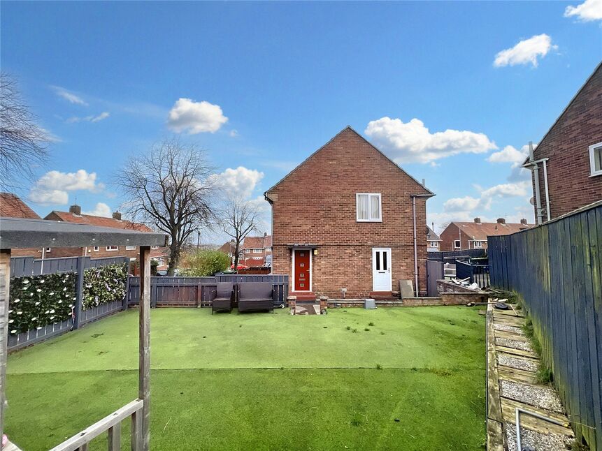 3 bedroom End Terrace House for sale, Monkton, Leam Lane, NE10 £130,000
