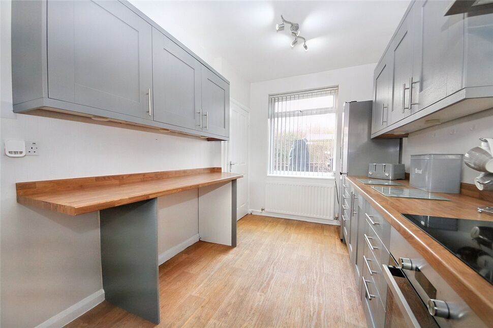 2 bedroom Mid Terrace House for sale, Cowen Gardens, Low Fell, NE9 £