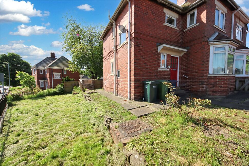 3 bedroom Semi Detached House for sale, Carr Hill Road, Gateshead, NE9 £85,000