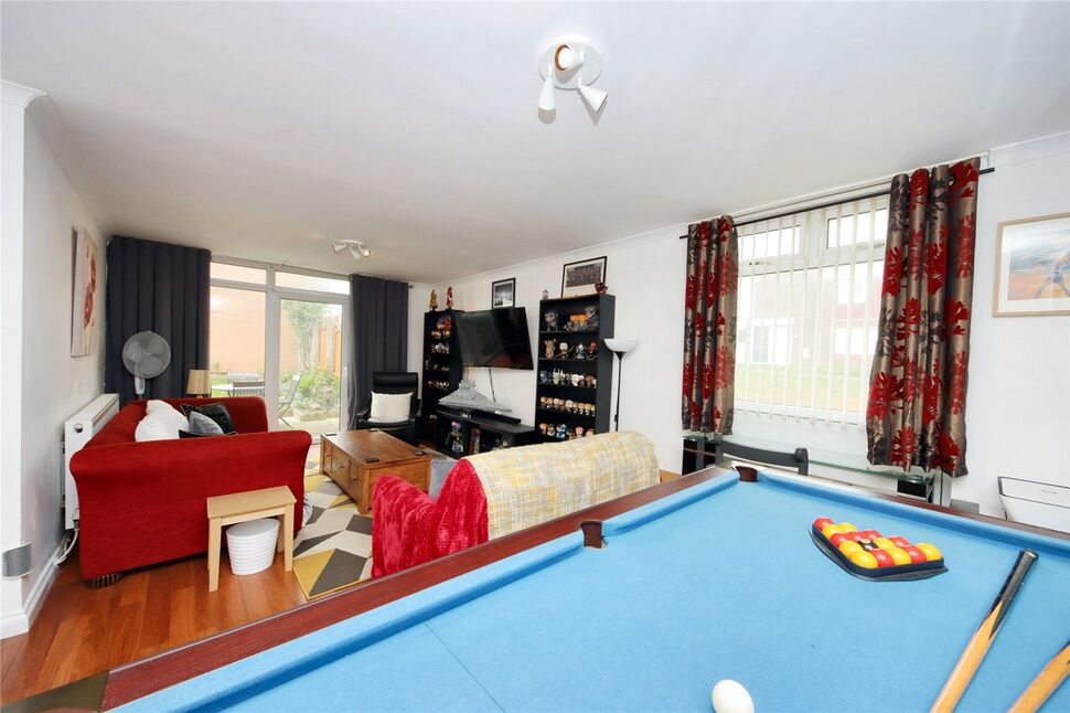 3 bedroom Semi Detached House for sale, Whinlaw, Beacon Lough East, NE9