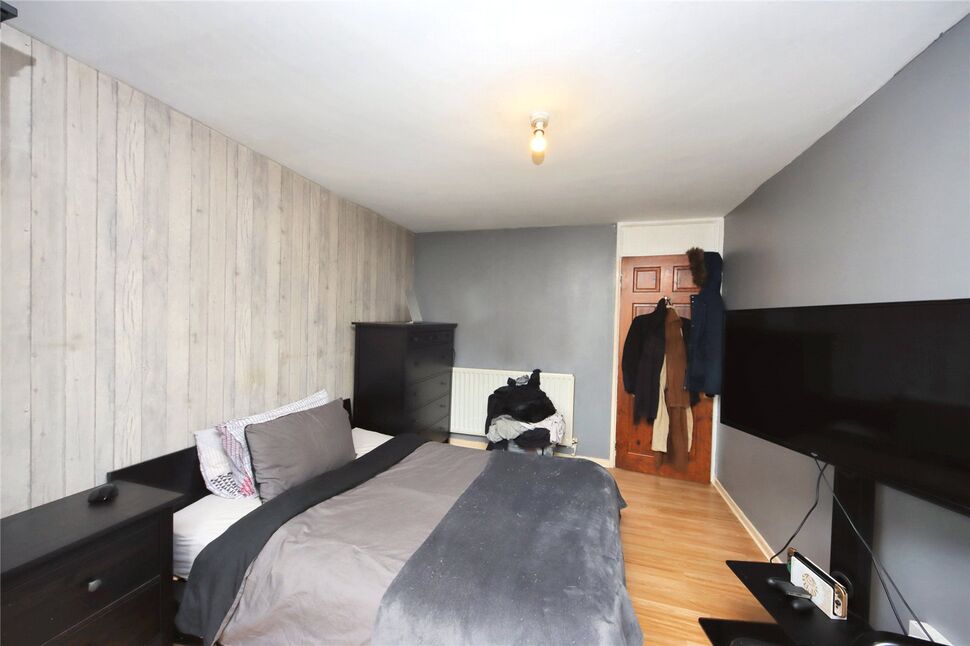 3 bedroom Semi Detached House for sale, Whinlaw, Beacon Lough East, NE9