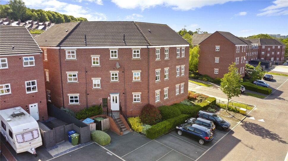 Main image of 3 bedroom Flat for sale, Fleetwood Way, Bishops Park Estate, Gateshead, NE8