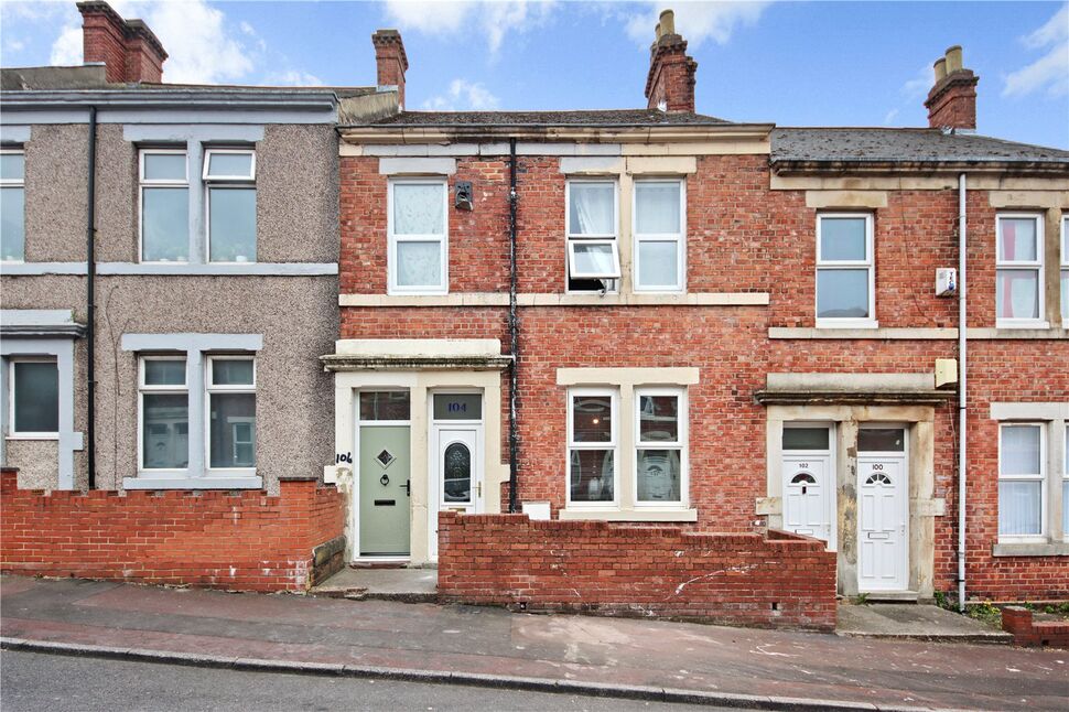 Main image of 2 bedroom Flat for sale, Northbourne Street, Gateshead, Tyne and Wear, NE8