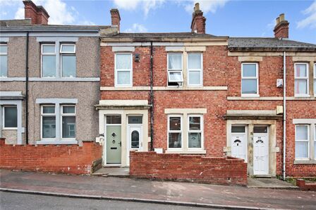 Northbourne Street, 2 bedroom  Flat for sale, £80,000