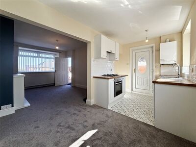 2 bedroom Semi Detached House to rent