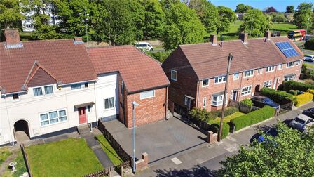 2 bedroom End Terrace House for sale