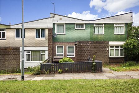 3 bedroom Mid Terrace House for sale